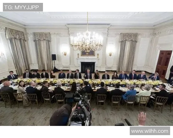 C罗与马斯克现身白宫，一起到会特朗普与沙特王储的晚宴